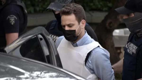 Γλυκά Νερά: Έπιασαν στα πράσα τον Αναγνωστόπουλο να... - Καταιγιστικές οι εξελίξεις