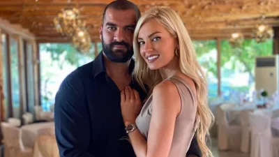 Τζούλια Νόβα: Διέρρευσε σπάνια φωτογραφία από τον γάμο της με τον Μιχάλη Βιτζηλαίο