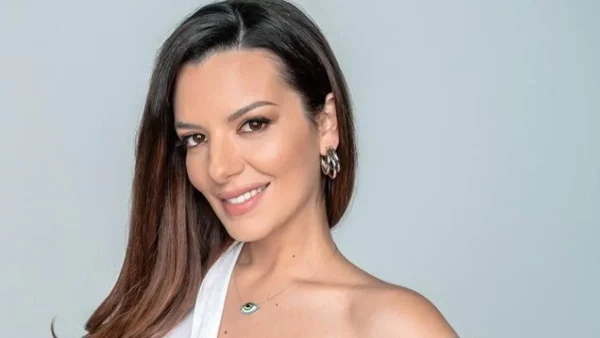 Το σπαρακτικό μήνυμα της Νικολέτας Ράλλη για την Ουκρανία - «Σκέφτομαι τα παιδάκια που ακούνε...»