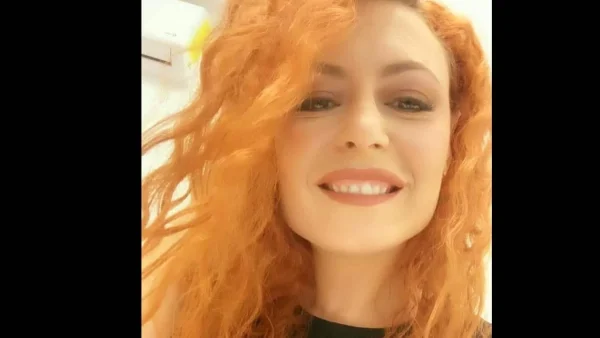 Βασιλική Σελήνη: Ποια είναι η δημοσιογράφος που υπέγραψε σύμφωνο συμβίωσης με τον βουλευτή Νίκο Παππά