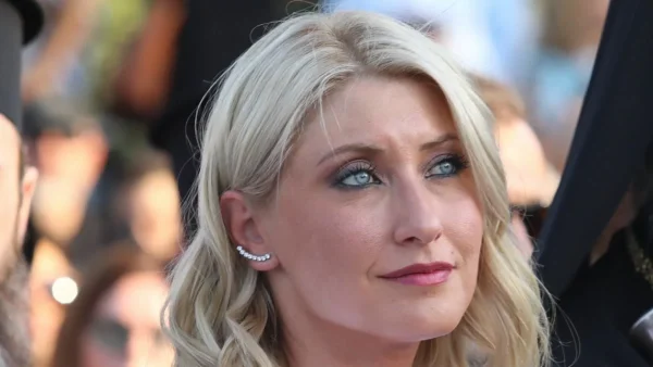 "Ακροβατούσα μέσα μου μεταξύ του..." - Η εξομολόγηση της Σίας Κοσιώνη