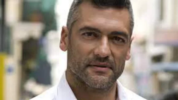 Για πρώτη φορά και τα τέσσερα παιδιά του Στέλιου Κρητικού σε μια φωτογραφία - Η τρυφερή ανάρτηση