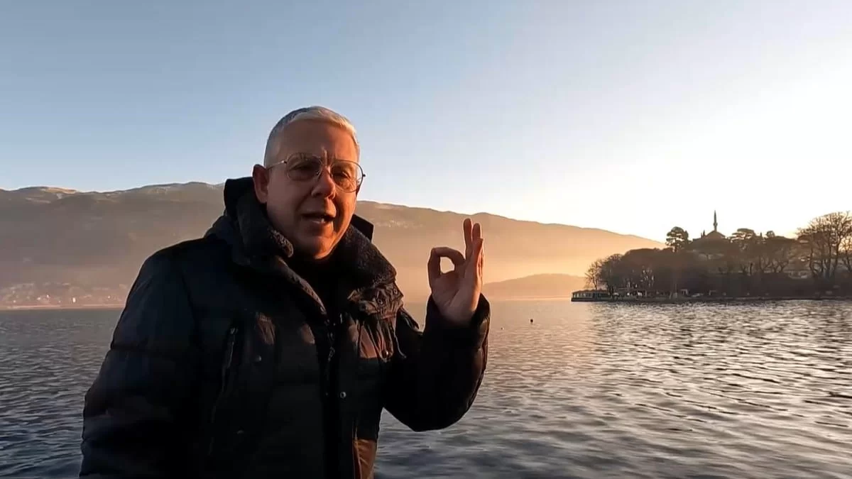 Εικόνες: Ο Τάσος Δούσης ταξιδεύει στα Ιωάννινα σήμερα 26/3 και αύριο 27/3