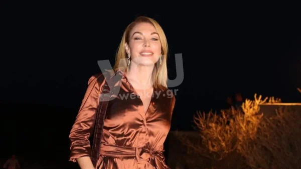 Με χρυσά σερβίτσια και πανάκριβα έπιπλα - Φωτογραφίες από το πατρικό σπίτι της Τατιάνας Στεφανίδου