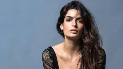 Επικρατεί το ξύλο και το μάρμαρο - Η ηλιόλουστη κουζίνα της Tόνιας Σωτηροπούλου