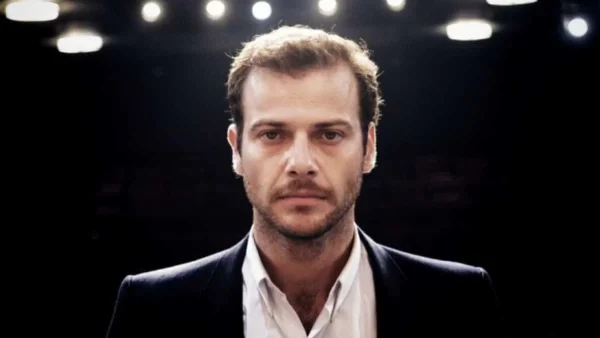 Γάμος express για τον Ορέστη Τζιόβα - Άγνωστες λεπτομέρειες στην δημοσιότητα