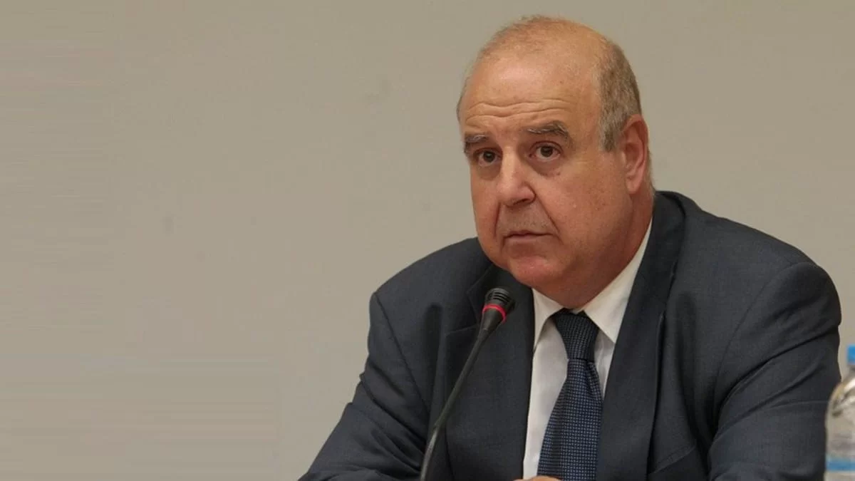 «Έφυγε από τη ζωή...» - "Λύγισε" ο Παύλος Χαϊκάλης πάνω στη σκηνή για το θάνατο του αδερφού του