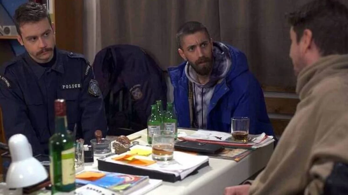 Χαιρέτα μου τον πλάτανο: Το "χανγκόβερ" του Σίμου θα φέρει πολλούς μπελάδες