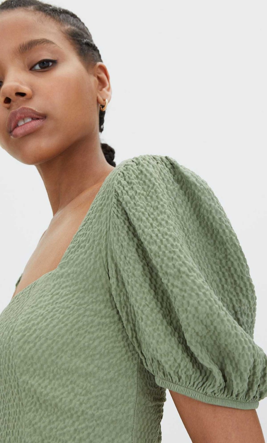 Χακί φόρεμα από τα Stradivarius