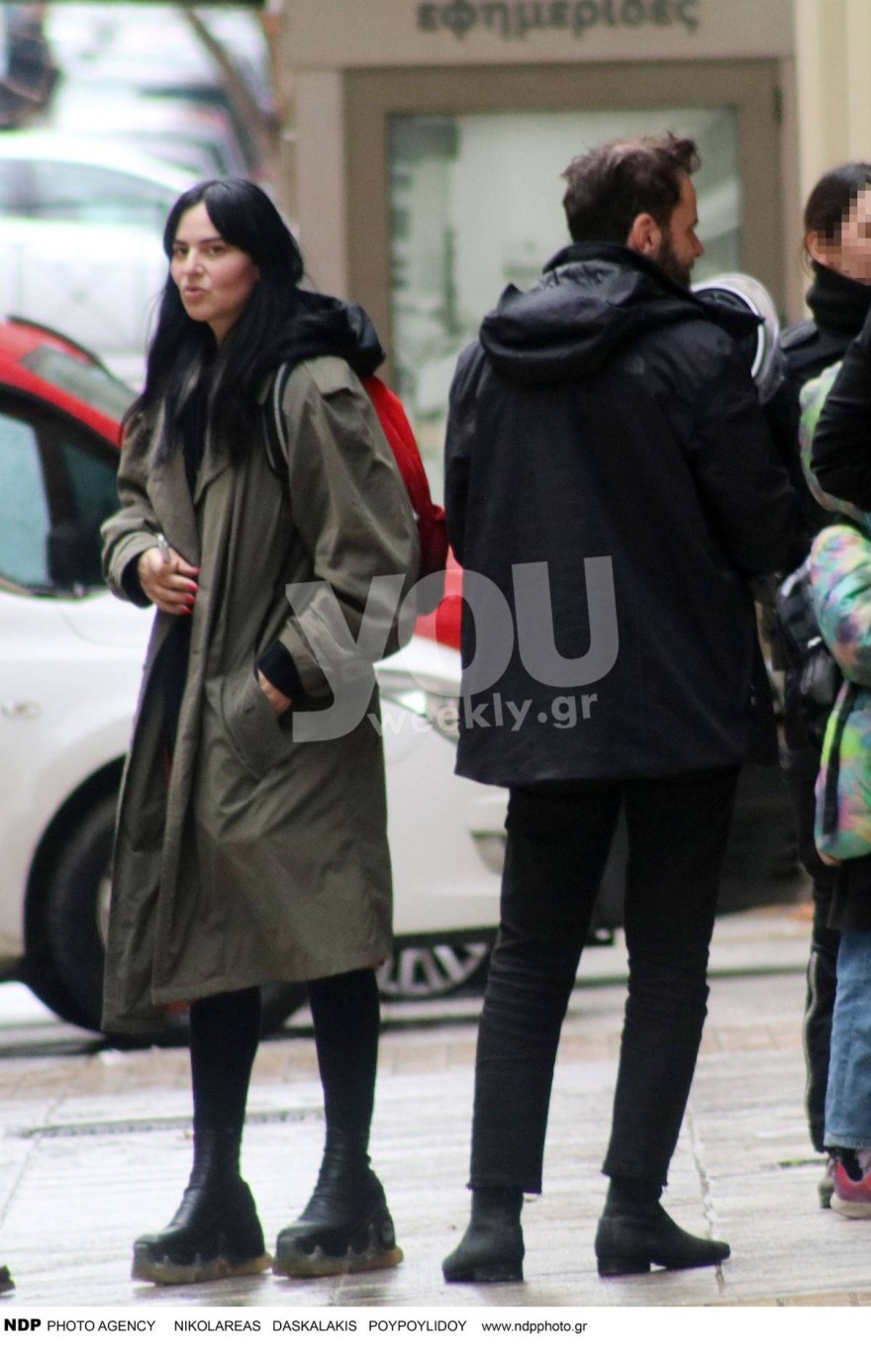 Η Ζενεβιέβ Μαζαρί με τον σύντροφο και τα παιδιά της