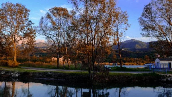 Με τι καιρό θα σουβλίσουμε σήμερα Κυριακή του Πάσχα 24/4 - Που θα χρειαστεί ζακετούλα;