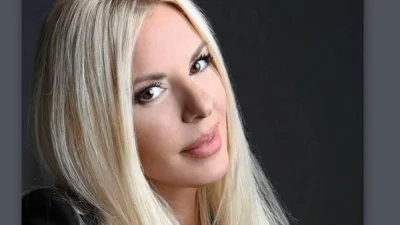 Και όμως είναι τόσο - Η Άννιτα Πάνια έσβησε τούρτα και αποκάλυψε την ηλικία της