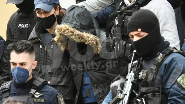 Πάτρα: Η Ρούλα Πισπιρίγκου εξομολογήθηκε πριν κοινωνήσει μέσα στη φυλακή