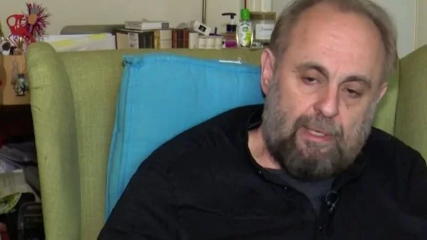 «Παρενοχλούμαι από τη διαφορετικότητα» - Ο Σωτήρης Χατζάκης σε μία άκρως αποκαλυπτική συνέντευξη