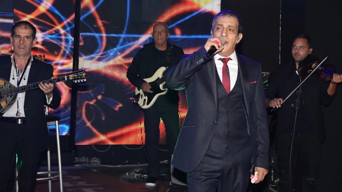 Το 2013 είχε μια σύντομη σχέση με τον Παντελή Παντελίδη - Η ξανθιά που βρίσκεται πλέον στη ζωή του Θέμη Αδαμαντίδη