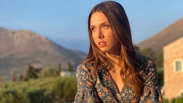 Insta Poll: Πώς σας φαίνεται η Αφροδίτη Λιάντου στη Γη της Ελιάς;