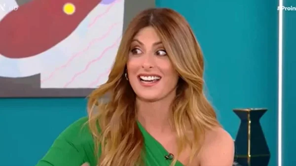 Ήρθε σε αμηχανία η Ανθή Σαλαγκούδη on air - «Με κάνει και νιώθω πάρα πολύ άβολα όλο αυτό»