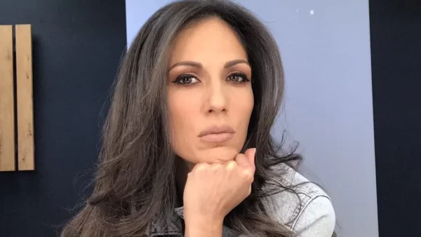 Ανθή Βούλγαρη: Η συγκινητική φωτογραφία με τους γονείς της και η τεράστια ομοιότητα με την μητέρα της