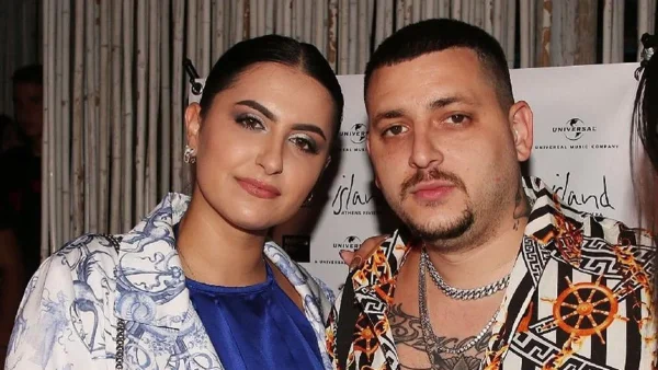 Χαμογελάει ξανά μετά τον θάνατο του Mad Clip η Αρετή - Αποκλειστικές φωτογραφίες από δημόσια έξοδό της