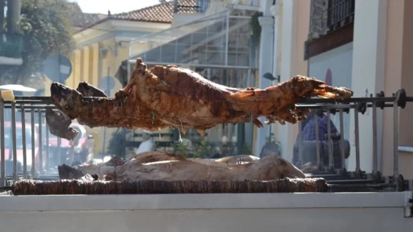 Πάσχα 2022: Ανεβαίνει η τιμή του αρνιού - Πόσο θα κοστίσει φέτος;