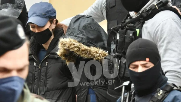 Πάτρα: Η Ρούλα Πισπιρίγκου διάβαζε στο διαδίκτυο το «Εγχειρίδιο Επείγουσας Ιατρικής»