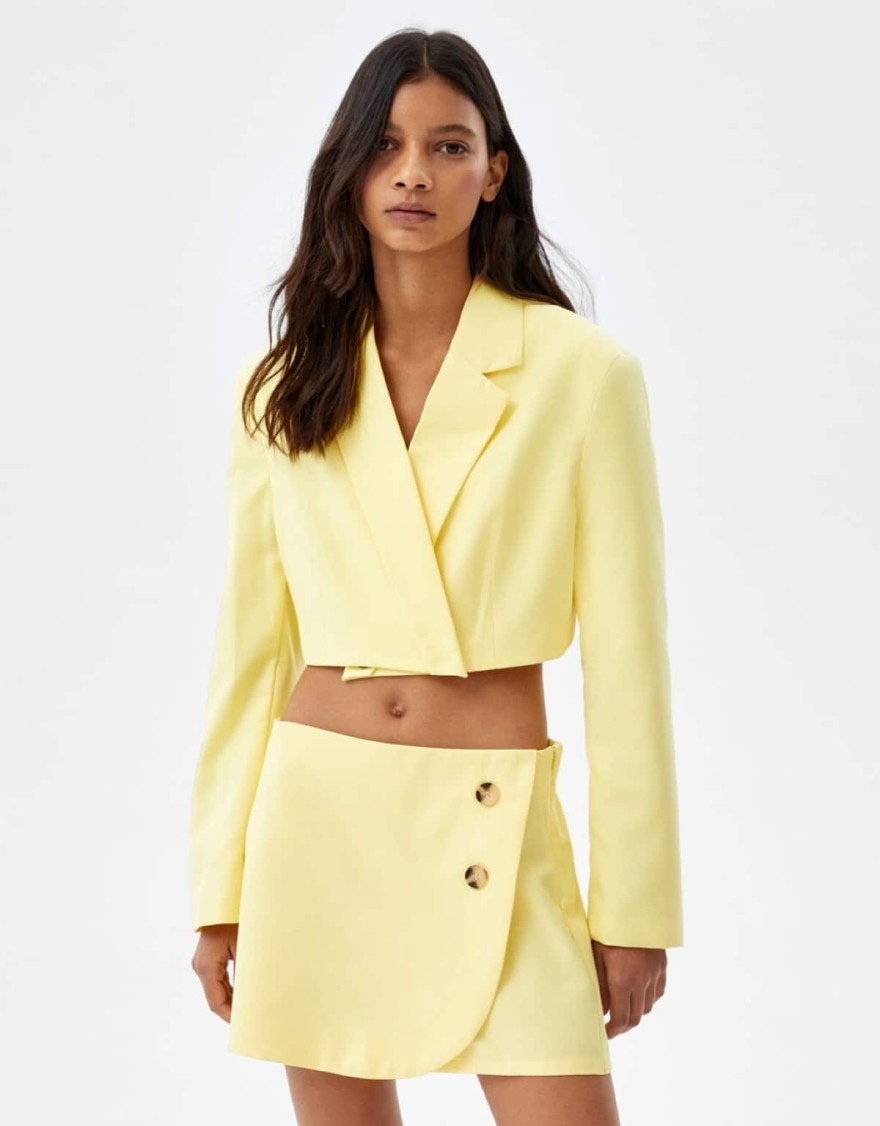 Κίτρινο σύνολο από τα Bershka