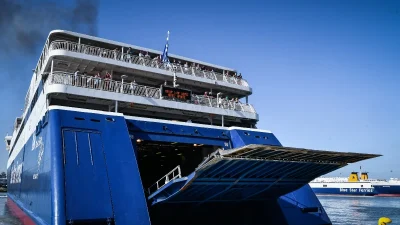 Τήνος: Ατύχημα στο λιμάνι για το ταχύπλοο Super Express