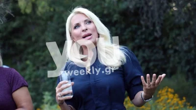 Το σύνολο της Ελένης Μενεγάκη είναι αυτό που χρειάζεσαι για το πασχαλινό τραπέζι!