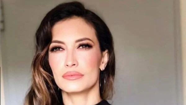 «Νιώθω σαν να δίνω εξετάσεις αδιάβαστη» - Η χιουμοριστική εξομολόγηση της Μάρας Δαρμουσλή