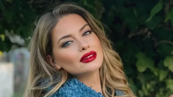 «Είμαι αρκετό καιρό...» Η Ντόρα Μακρυγιάννη αποκάλυψε όλη την αλήθεια για τα ερωτικά της