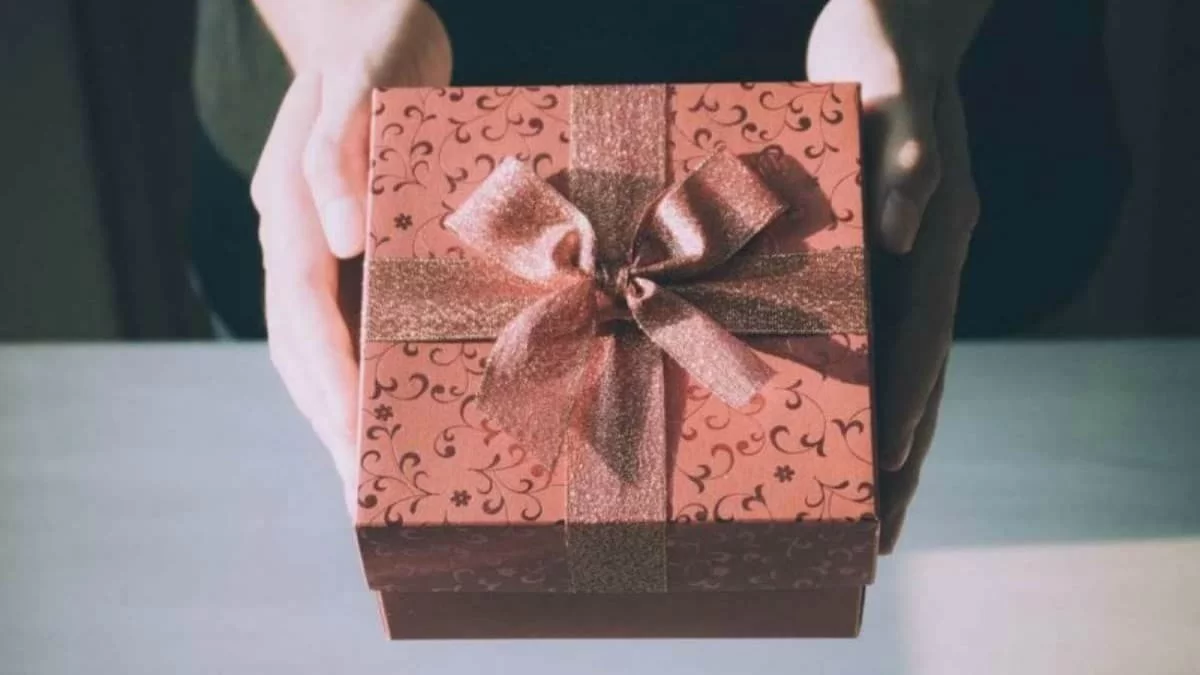 Εορτολόγιο: Ποιοι γιορτάζουν σήμερα, Παρασκευή 15 Απριλίου;