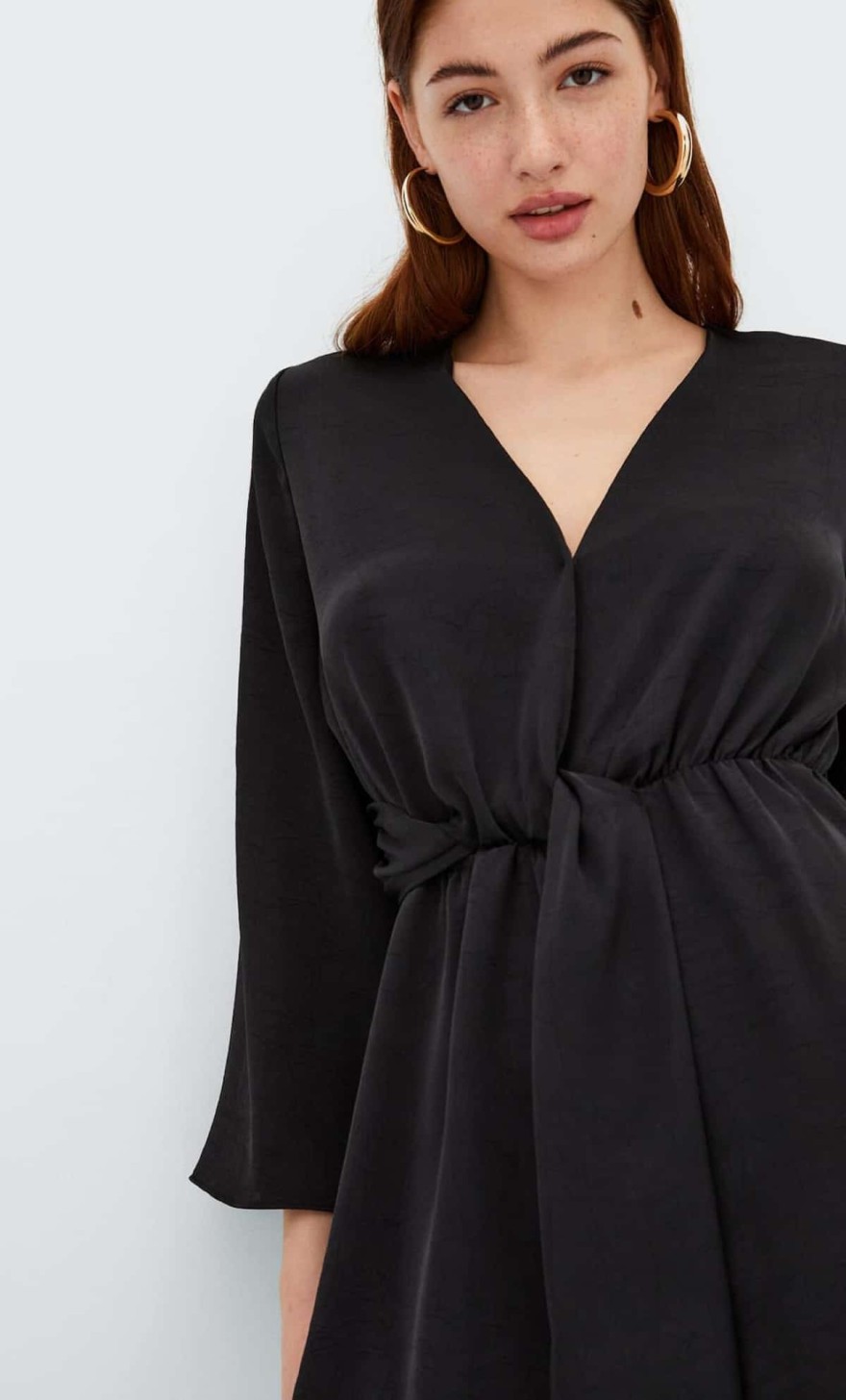 Ολόσωμη μαύρη φόρμα από τα Stradivarius