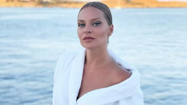 Αχώριστη η Υβόννη Μπόσνιακ με την κόρη της - Η τρυφερή ανάρτηση στο κομμωτήριο