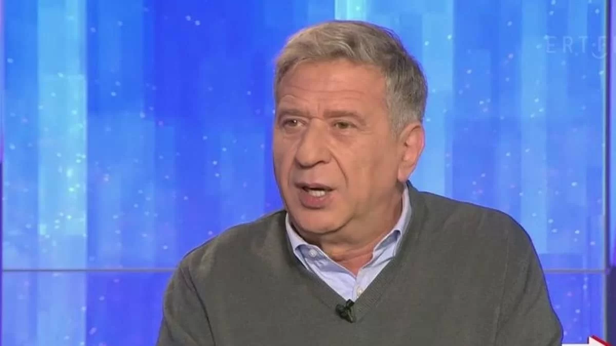 «Όλοι μας είμαστε διαφορετικοί και ίσοι...» - Η απάντηση του Κώστα Κόκλα για το σάλο με το γκέι φιλί