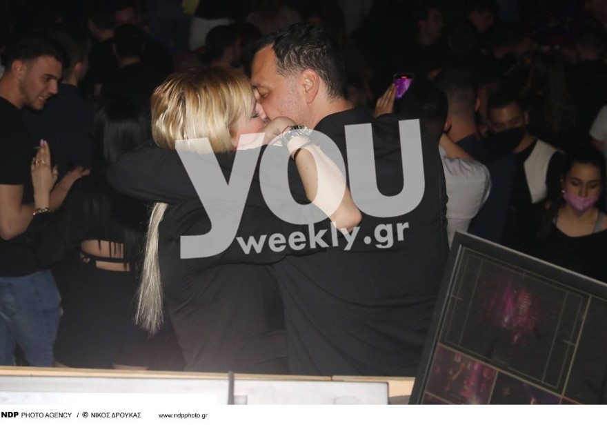 Νέο ζευγάρι στην ελληνική showbiz - Τα "καυτά" φιλιά στα μπουζούκια
