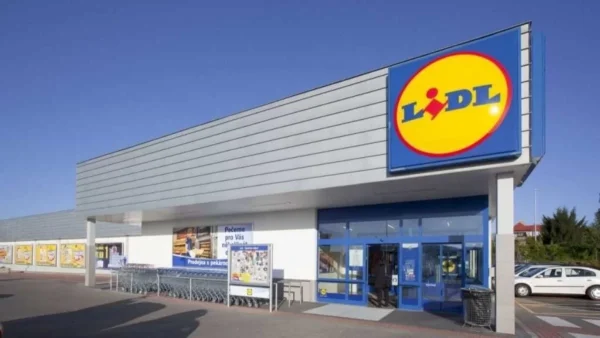 Ουρές στα Lidl μετά την ανακοίνωση που έκαναν - Μέχρι και την Δευτέρα 2/4 θα....