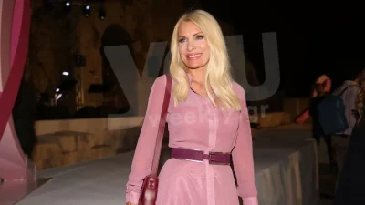 Ελένη Μενεγάκη - αποκλειστικό: Προσκύνησε στο Μοναστήρι της Παναχράντου