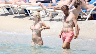 Αξίζει 100 χιλιάρικα - Φωτογραφίες από το σκάφος της Ελένης Μενεγάκη και του Ματέο Παντζόπουλου