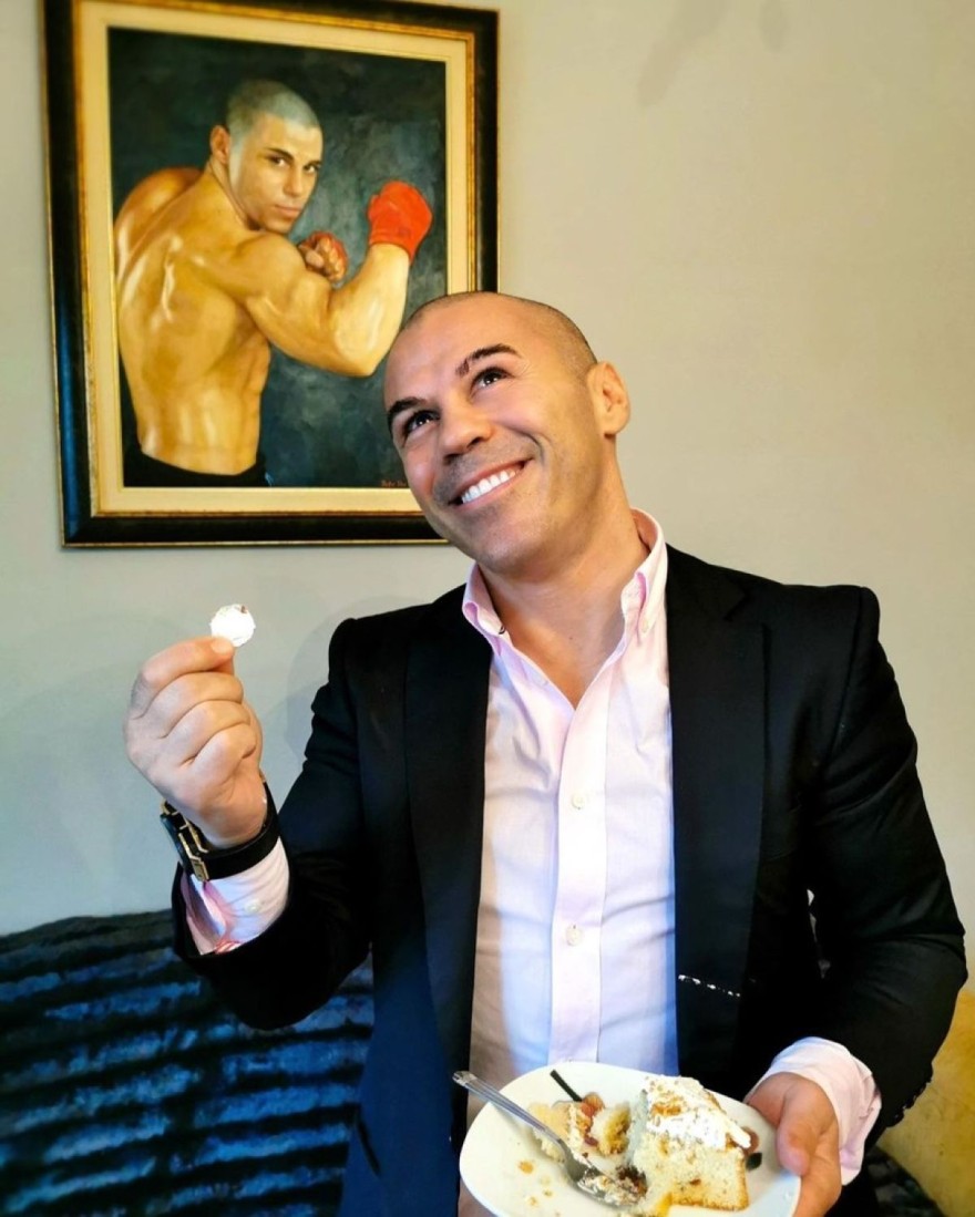 Εικόνες από το σπίτι του Μιχάλη Ζαμπίδη