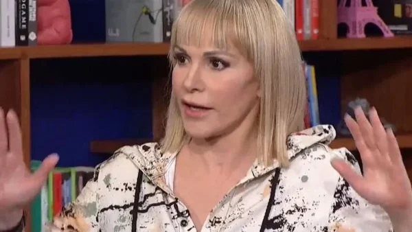 «Κάποια στιγμή βγήκαμε, και...» - Η Νατάσσα Καλογρίδη "σπάει" τη σιωπή της για τον Λυκουρέζο