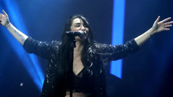 Παντρεύεται στην Κρήτη η Πάολα;