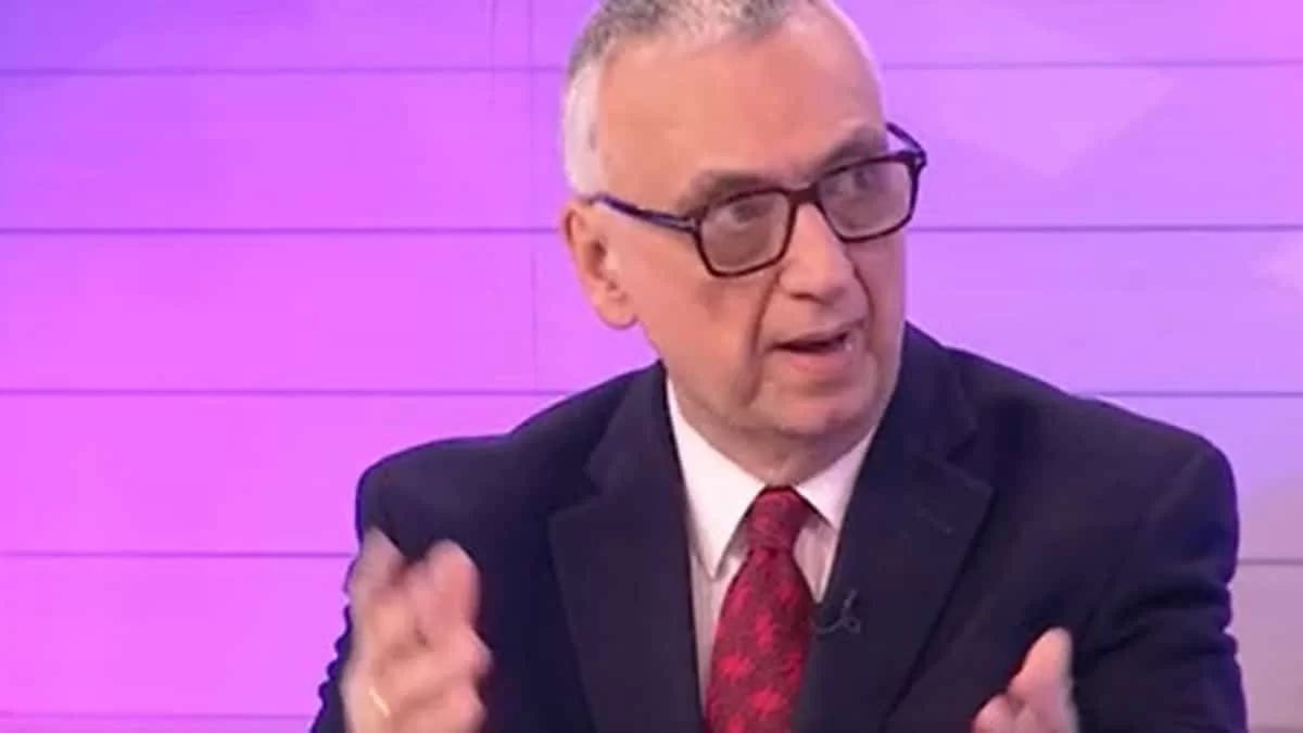 «Η απόλυτη ντροπή!» - Άστραψε και βρόντηξε ο Δημήτρης Σούρας στον αέρα του Τι λες τώρα