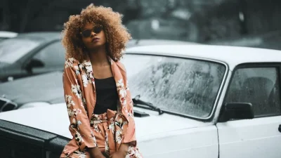 Μονόχρωμα ή εμπριμέ για φέτος; Το Youweekly.gr σου λύνει την απορία!