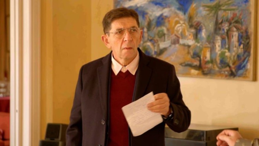 Σε ξένα χέρια