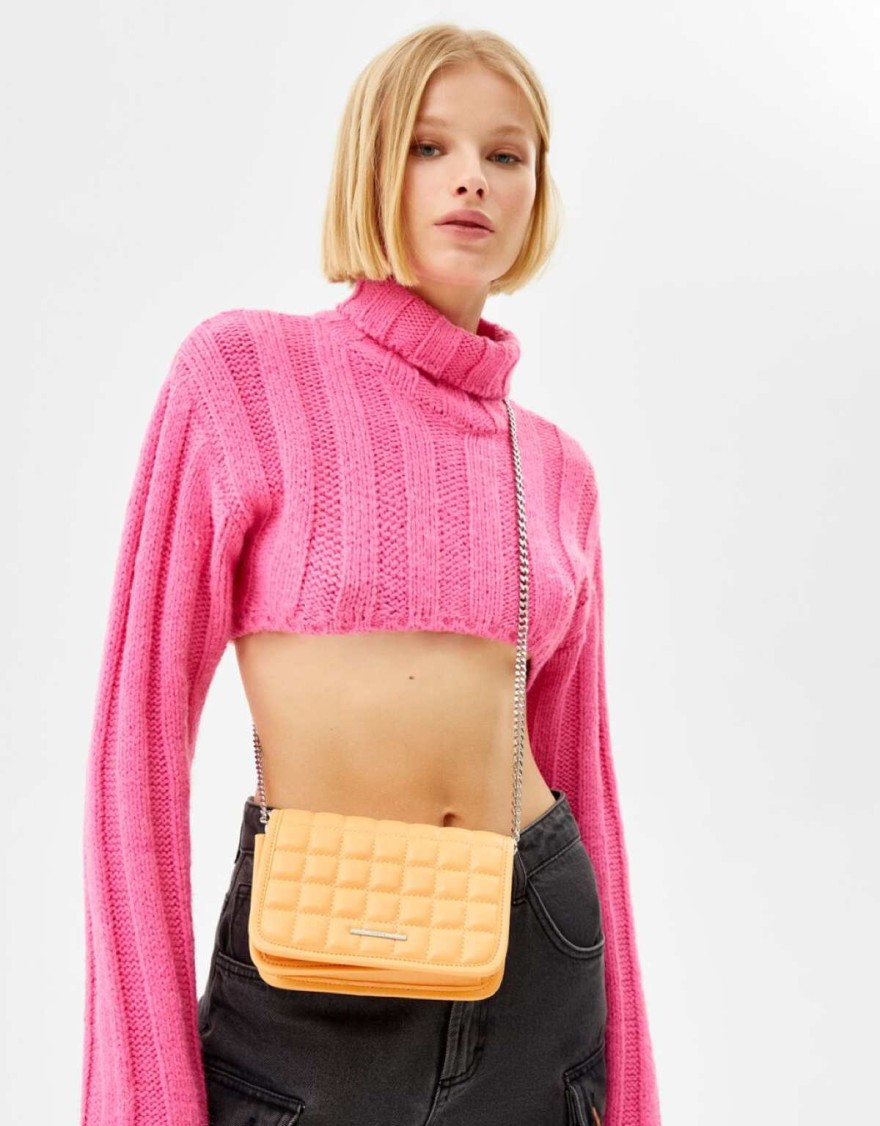 Πορτοκαλί τσάντα από τα Bershka