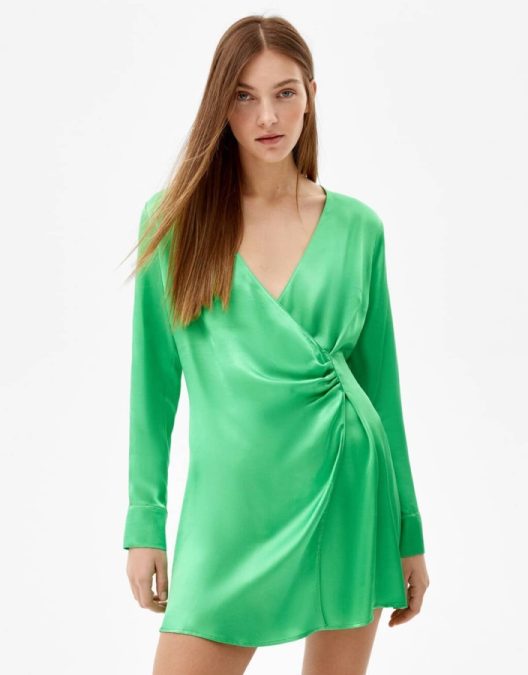 Σατέν φόρεμα