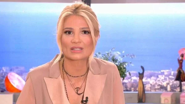 «Δείχνει τι καθρεφτίζεις» - Εξοργισμένη η Φαίη Σκορδά με τον Σπύρο Παπαδόπουλο