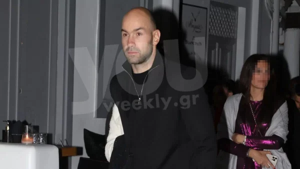 Νυχτοπερπατήματα στα σοκάκια της Μυκόνου - Τράβηξαν όλα τα βλέματα Σπανούλης και Χοψονίδου