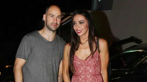 Τρελά ερωτευμένοι - Η νέα φωτογραφία της Ολυμπίας Χοψονίδου και του Βασίλη Σπανούλη