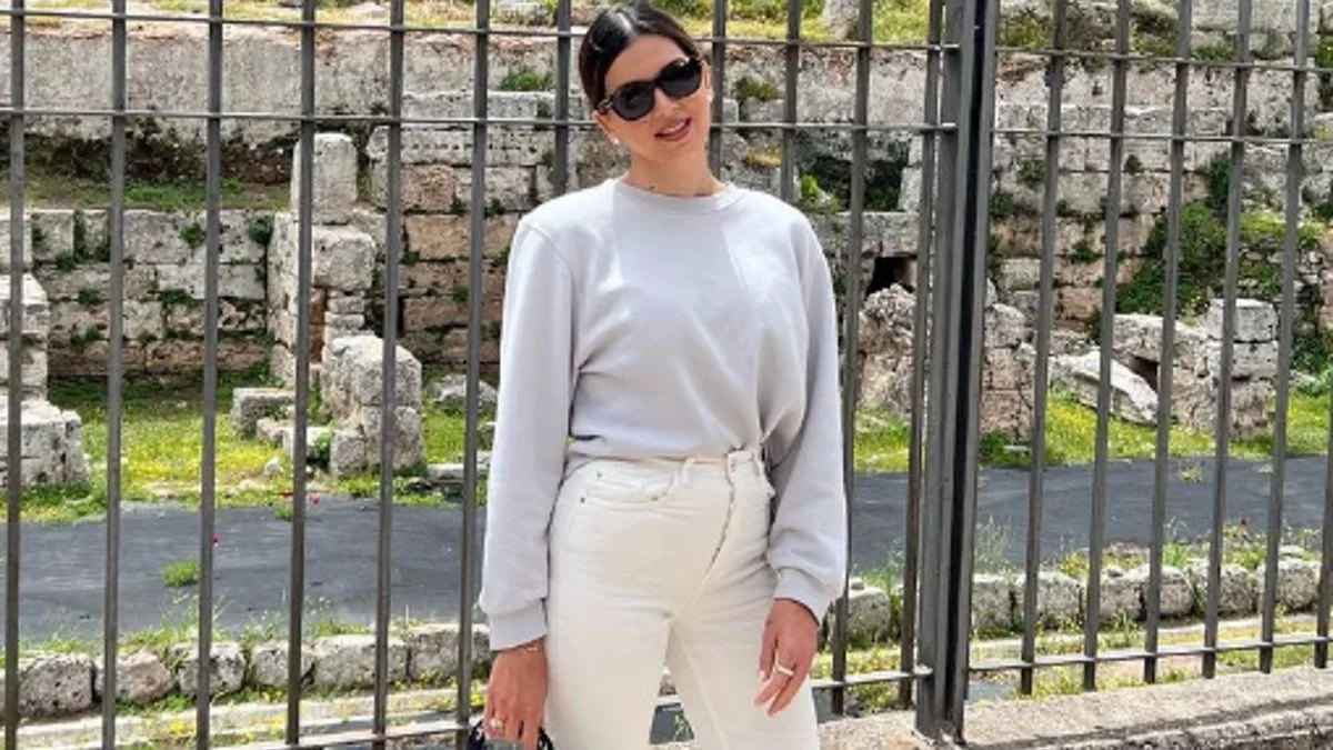 Αποκοιμήθηκε στην αγκαλιά της - Η Τρυφερή φωτογραφία της Σταματίνας με τον μικρό Γιαννάκη